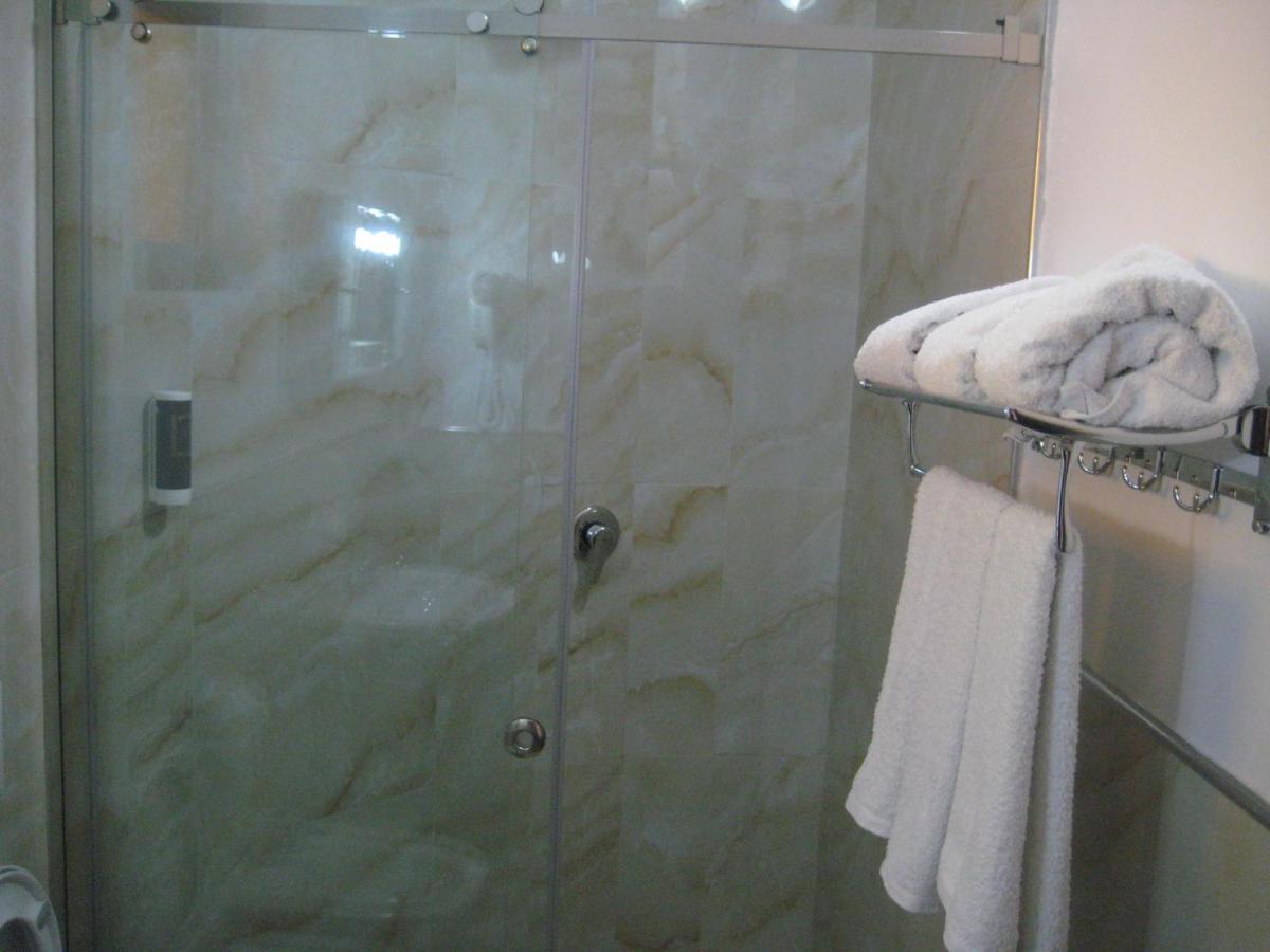 Drini Hotel Rrashbull Kültér fotó