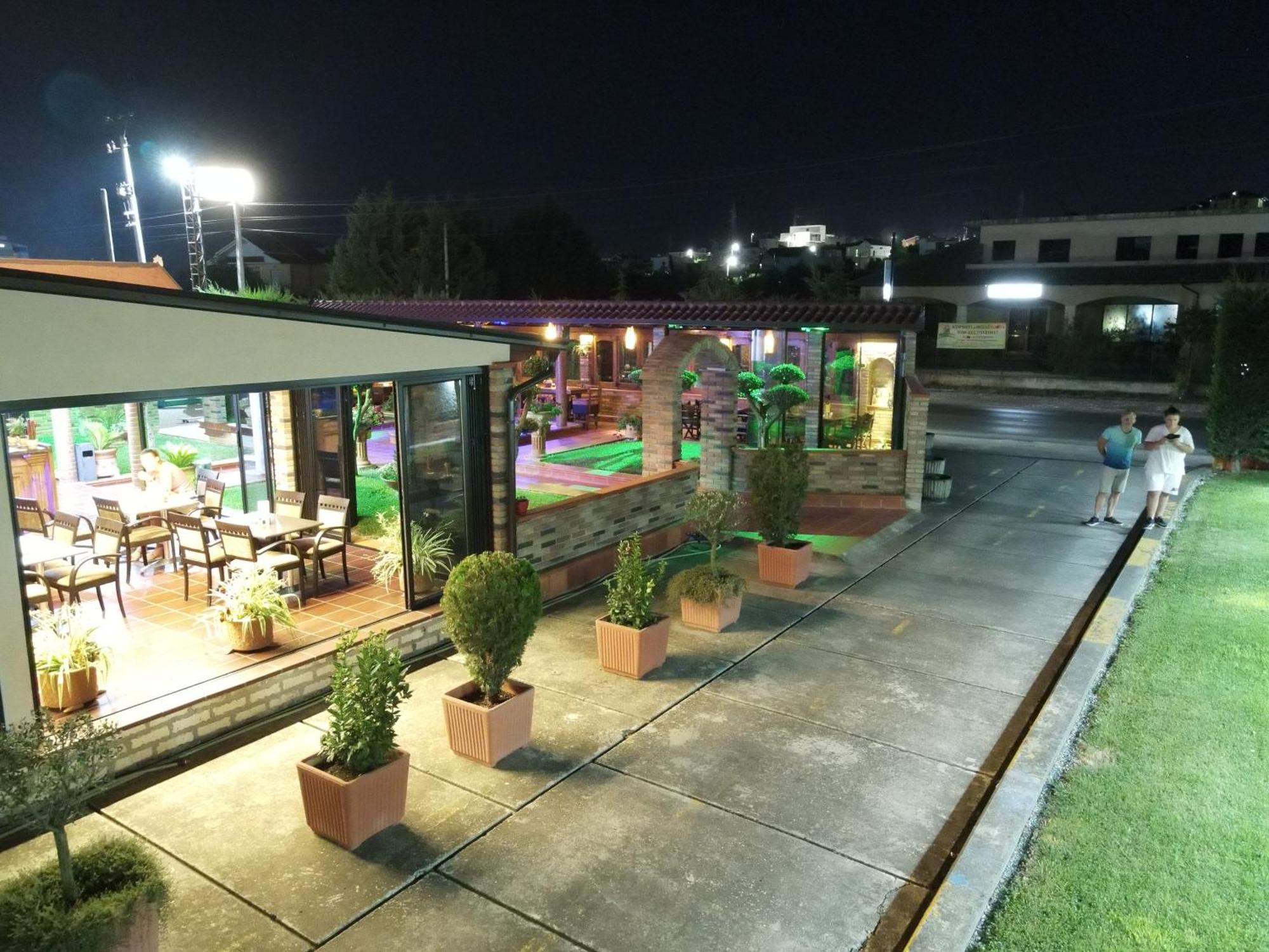 Drini Hotel Rrashbull Kültér fotó