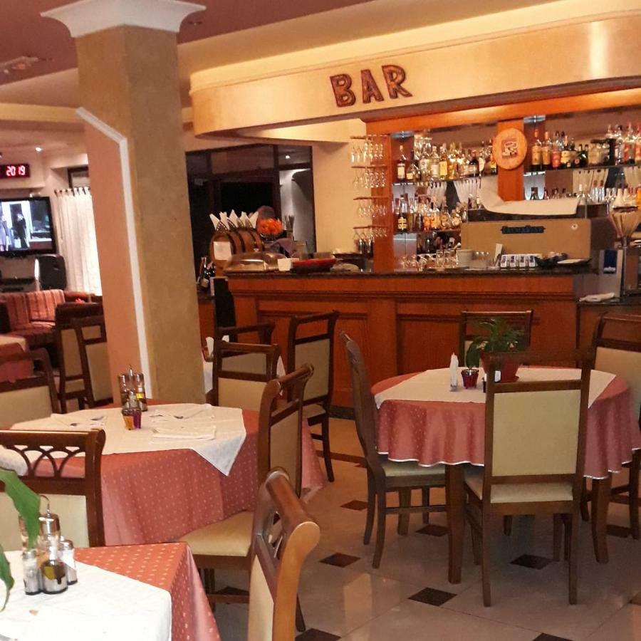Drini Hotel Rrashbull Kültér fotó